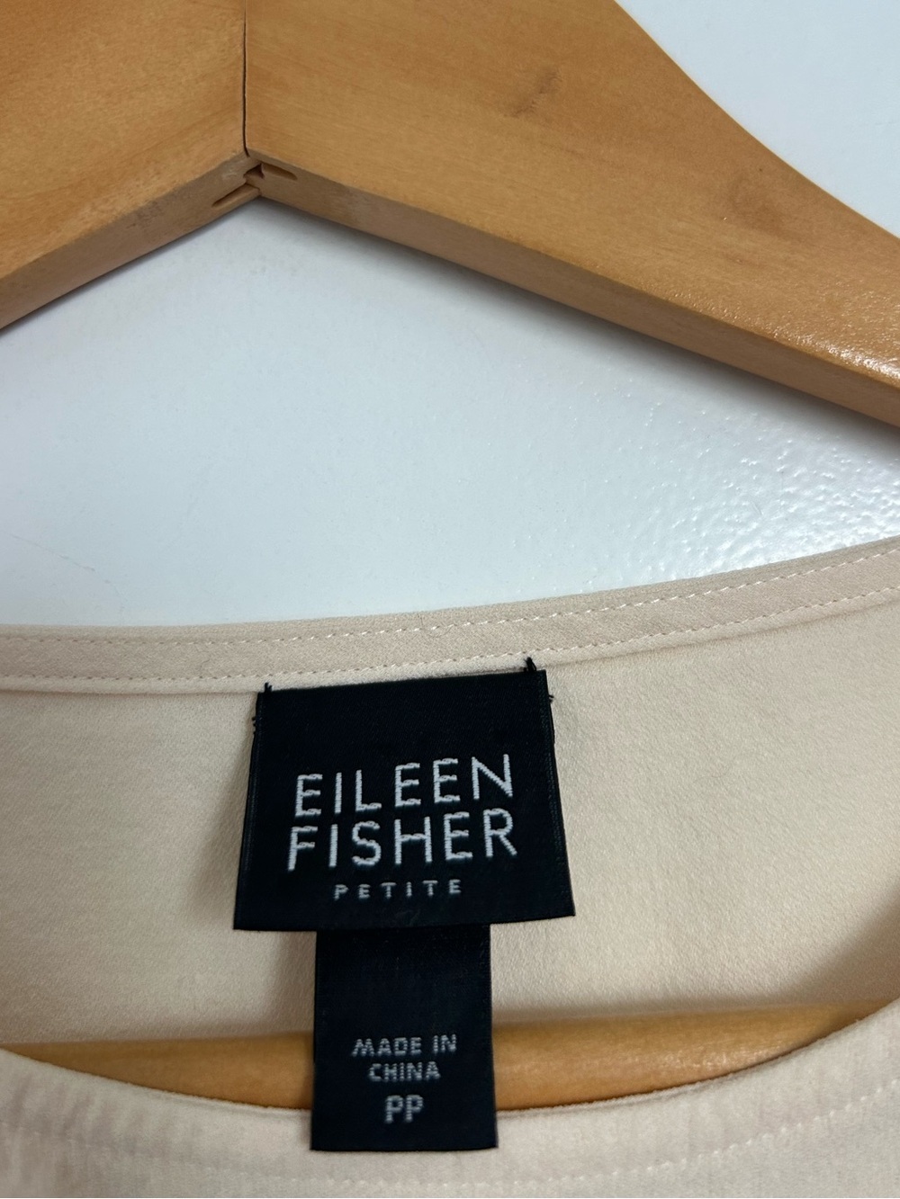 Eileen Fischer 100% Silk Cream Sleeveless Tank Top Size XS chic 90s minimalist - Picture 6 of 13